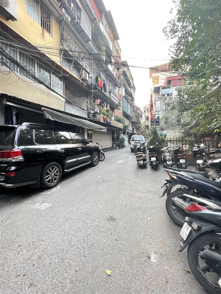 Tập thể phố đoàn thị điểm quốc tử giám3pn2wc