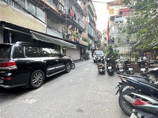 Tập thể phố đoàn thị điểm quốc tử giám3pn2wc