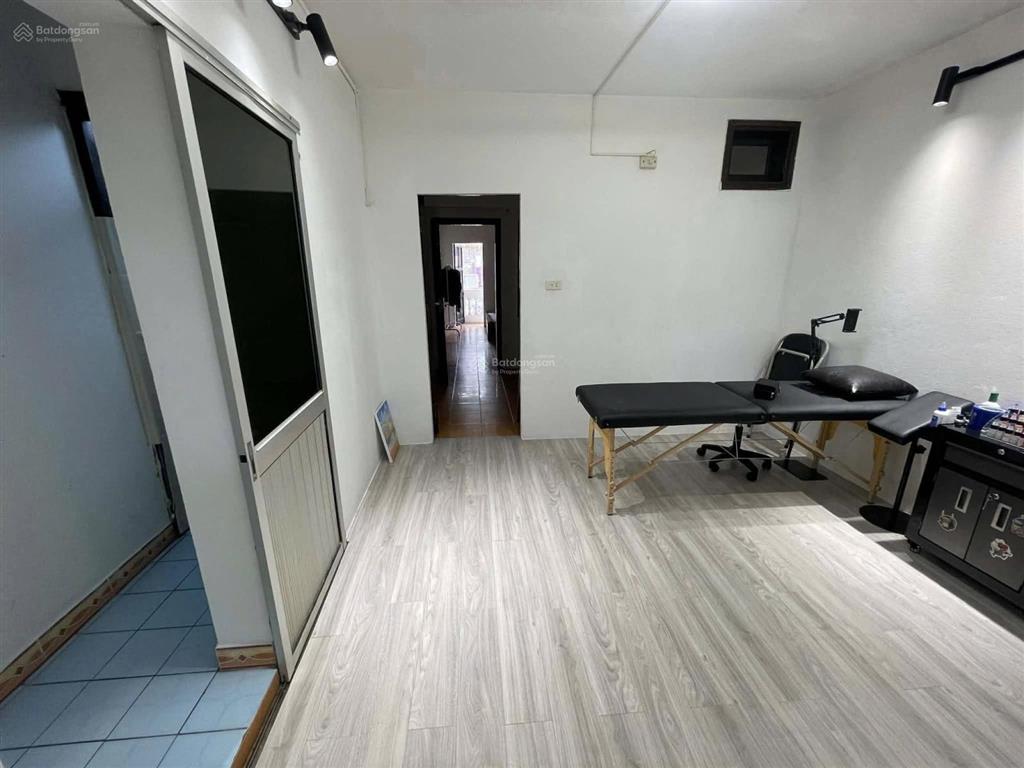 Tập thể trung tự3 ngủ  2wc sổ 68/105m2 nhỉnh 5t cạnh hồ đắc di.