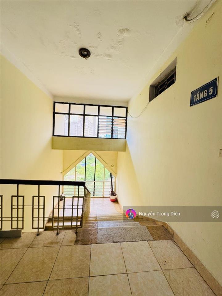 Bán căn hộ chung cư đường sắt 35 láng hạ  ba đình  65m2  2pn  5  tỷ