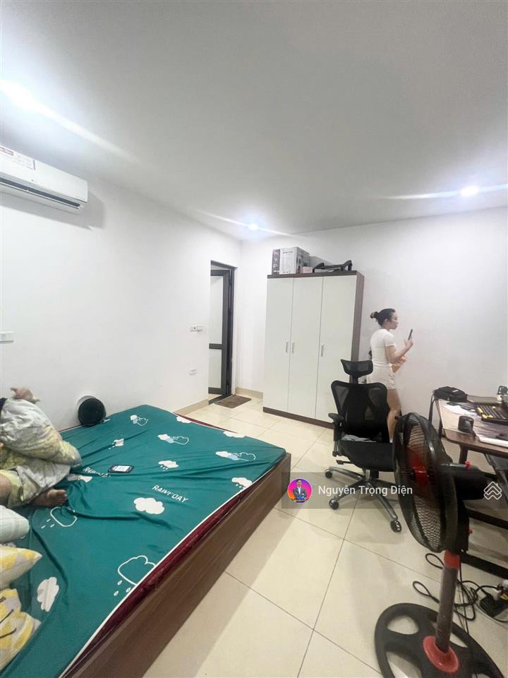 Cho thuê chung cư công an 282 nguyễn huy tưởng  3pn  2wc  14tr.