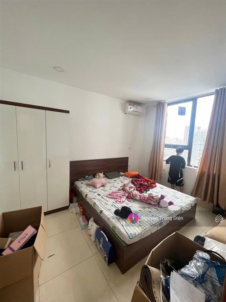 Cho thuê chung cư công an 282 nguyễn huy tưởng  3pn  2wc  14tr.