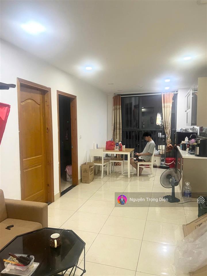 Cho thuê chung cư công an 282 nguyễn huy tưởng  3pn  2wc  14tr.