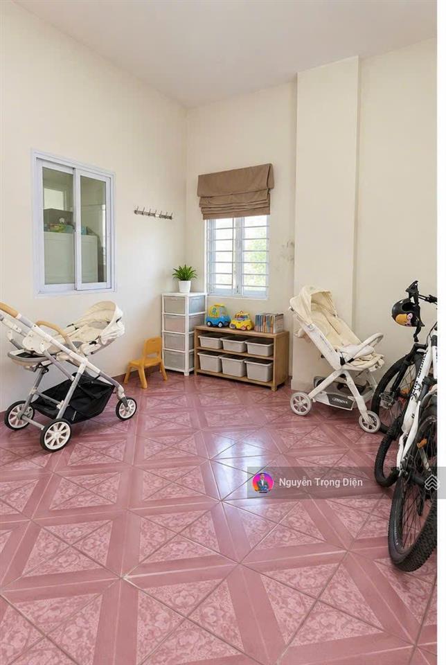 Hiếm, tập thể ngọc khánh ba đình 2 tầng 2 + 3, 100m2, 3pn, 4,48 tỷ