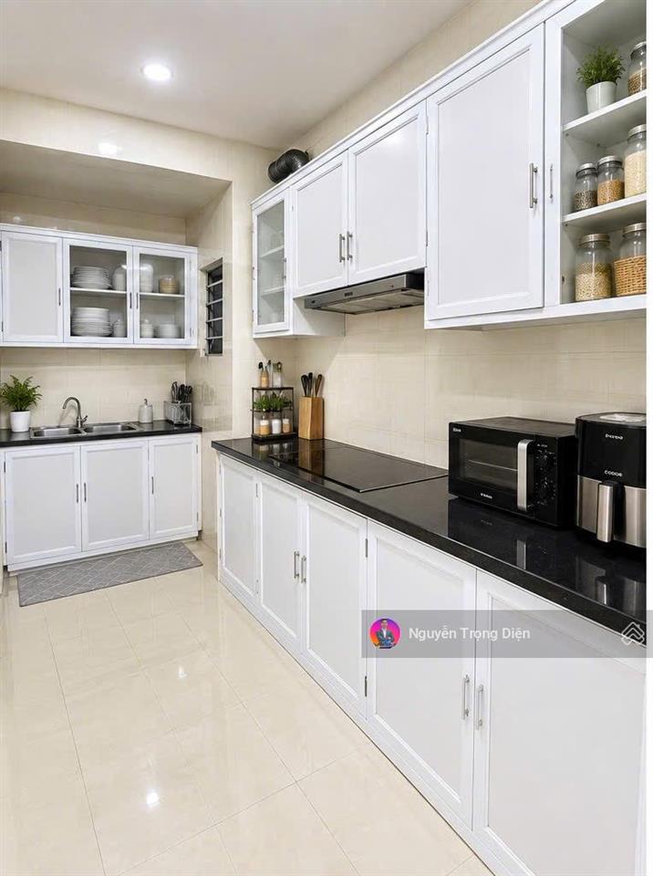Hiếm, tập thể ngọc khánh ba đình 2 tầng 2 + 3, 100m2, 3pn, 4,48 tỷ