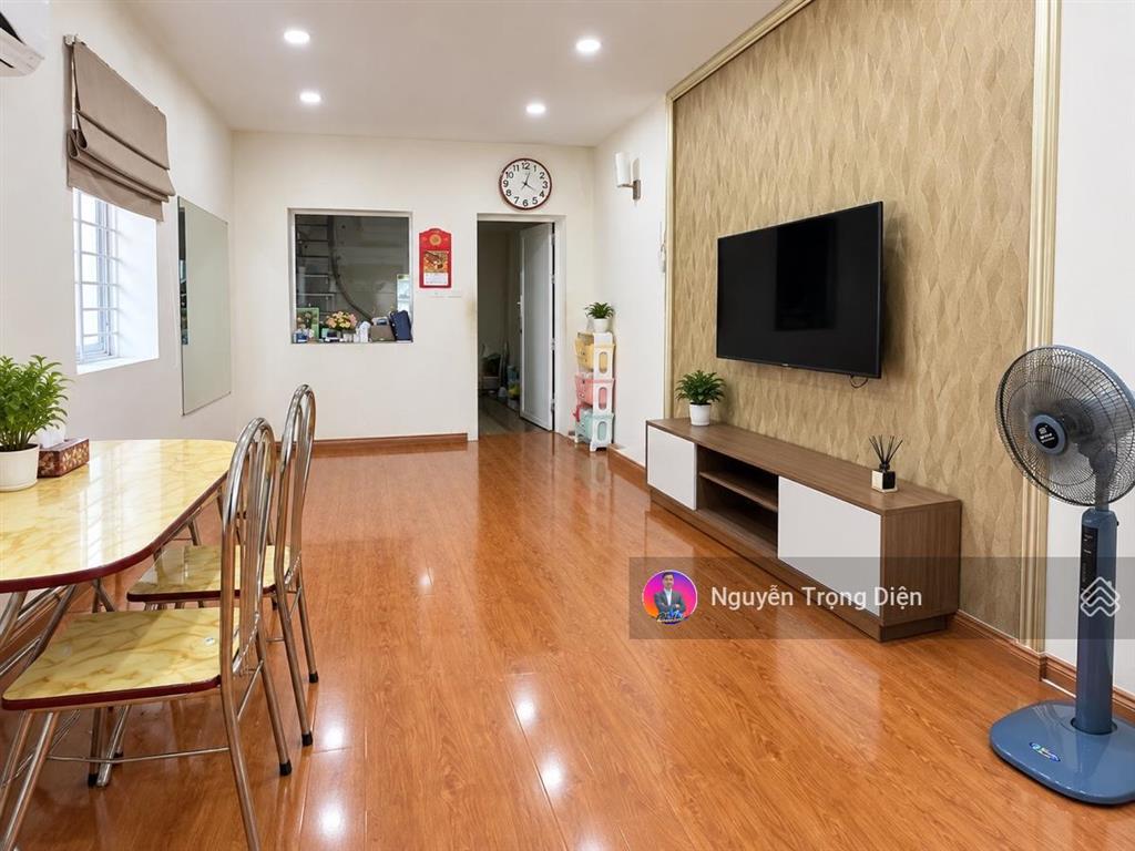 Hiếm! tập thể ngọc khánh ba đình 2 tầng 2 + 3 | 100m2 | 3pn | 4,48 tỷ
