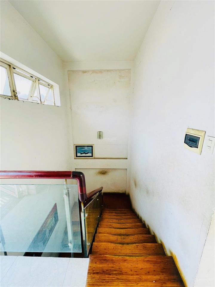 24/7 hot bán nhà mt dương quảng hàm,gò vấp (6,5x 20) 19,5 tỷ, 120m2, ~ 165tr/m2