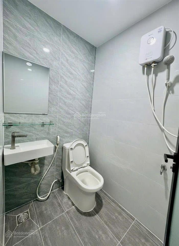 Top chdv ngô đức kế, p bthanh  dt 144.8m2, kc 2mt hầm+7 tầng 24 phòng hđt 140tr giá 36.5t