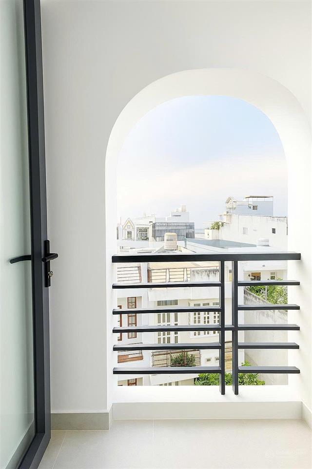 Top chdv huỳnh văn nghệ, p tân sơn, tb  dt 86.7m2, kc góc 6 tầng  15 phòng  hđt 70tr