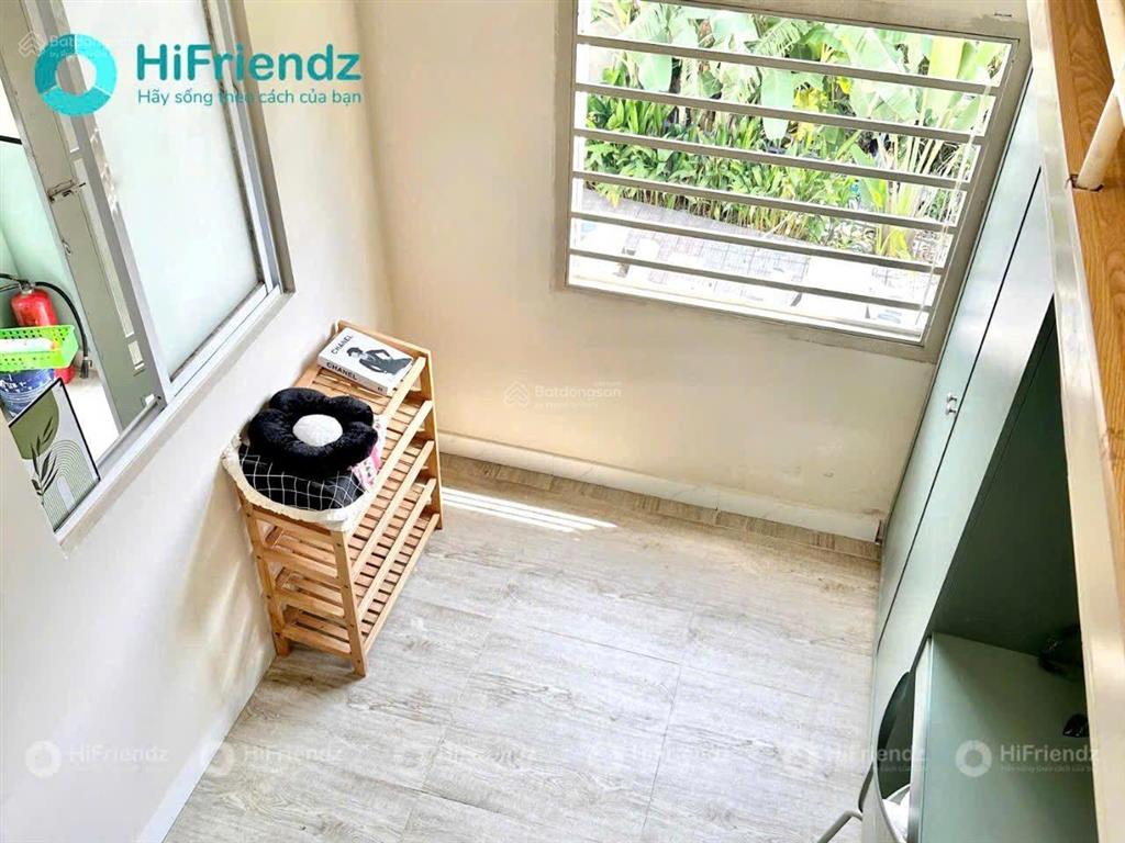 Sinh viên ufm, uth, cđ công thương, hutech đâu bơi hết vào đây