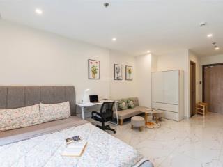 Bán studio glory ngay vincom mega mall, tầng trung, view hồ bơi 2ty150 btp