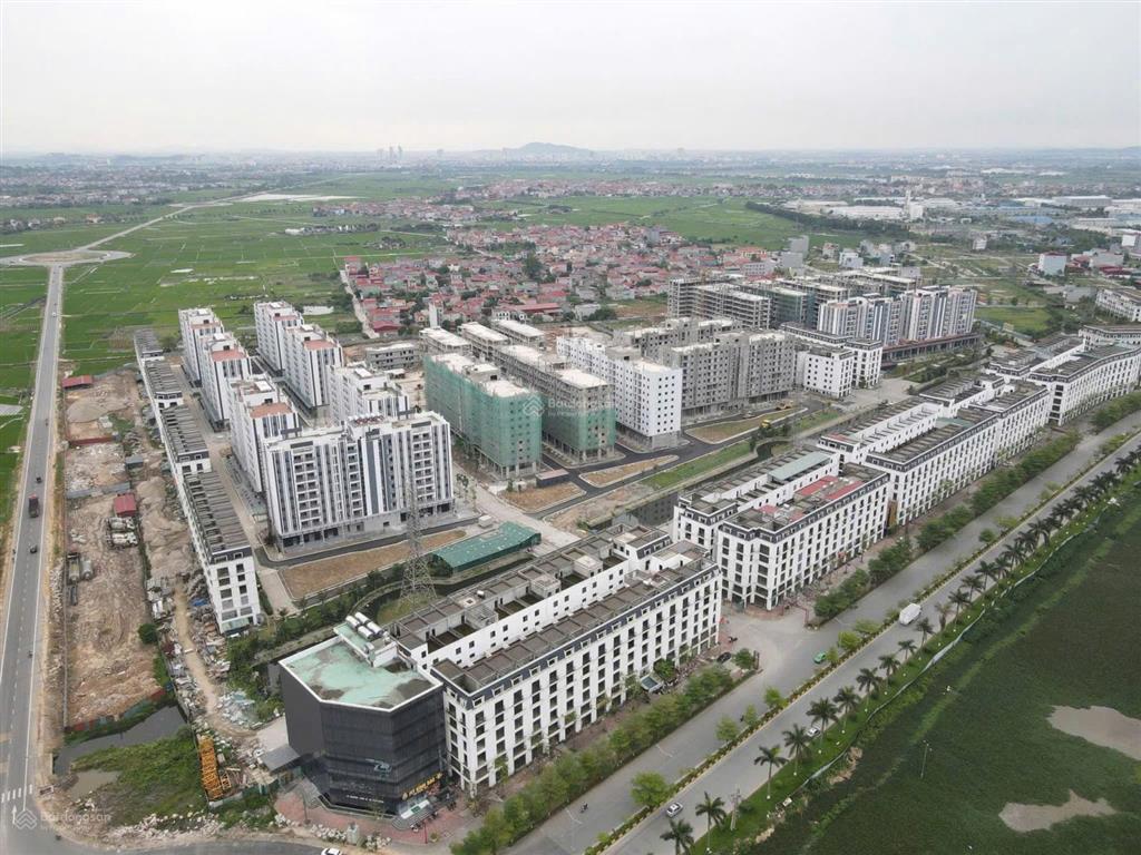 Hotbán căn 2 phòng ngủ 51,1m2 tầng trung view thoáng ban công tây nam giá 1,183 tỷ full nội thất