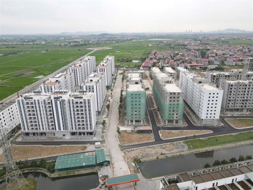 Hotbán căn 2 phòng ngủ 51,1m2 tầng trung view thoáng ban công tây nam giá 1,183 tỷ full nội thất