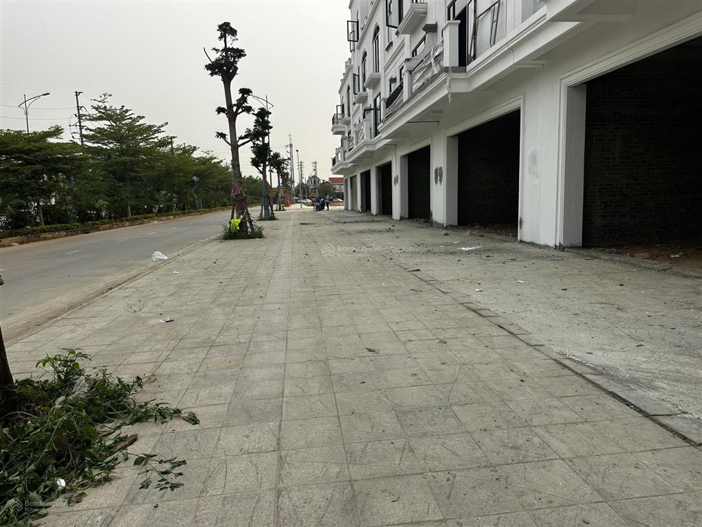 Hàng hiếm! bán căn shophouse 4 tầng 140m2 mt 7m đối diện trung tâm hành chính  giá rất hời 11,3tỷ