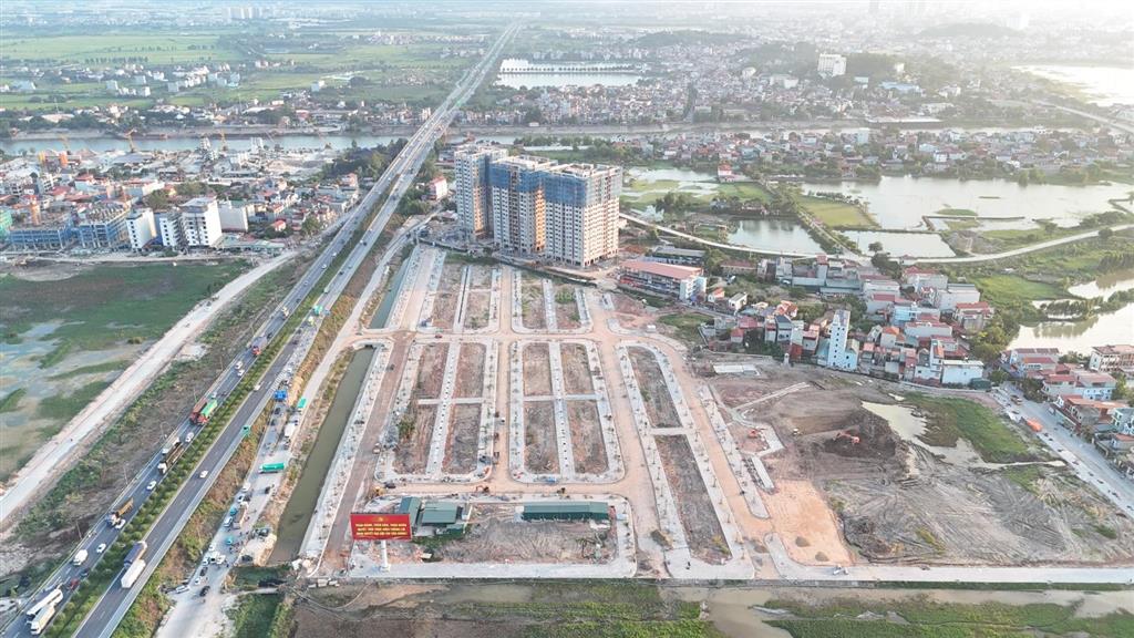 Hàng hiếm! 5,4 tỷ sở hữu ngay lô đất 90m2 mặt tiền 6m đối diện kcn quang châu 2 dòng tiền cực mạnh