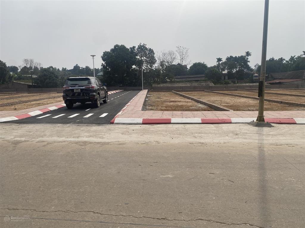 Bán lô góc 2 mặt tiền 143,5m2, đất đầu tư kinh doanh, cạnh villa phương anh  cẩm lĩnh  ba vì
