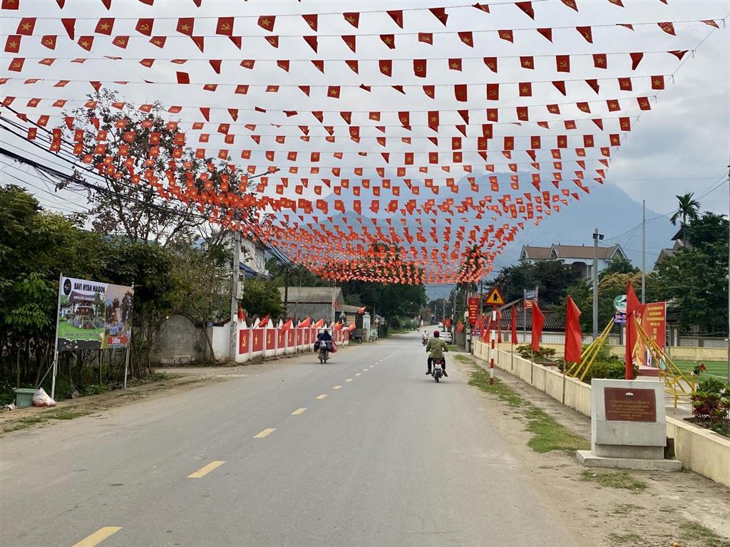 Bán đất nghỉ dưỡng cạnh sân bóng và trường cấp 1 tản lĩnh, ba vì