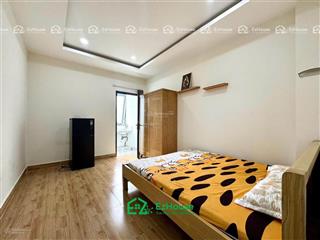 Cho thuê phòng studio tách bếp sẵn máy lạnh ở liền ngaybảo vệ 24/24nhà có thang máyhầm xe rộng