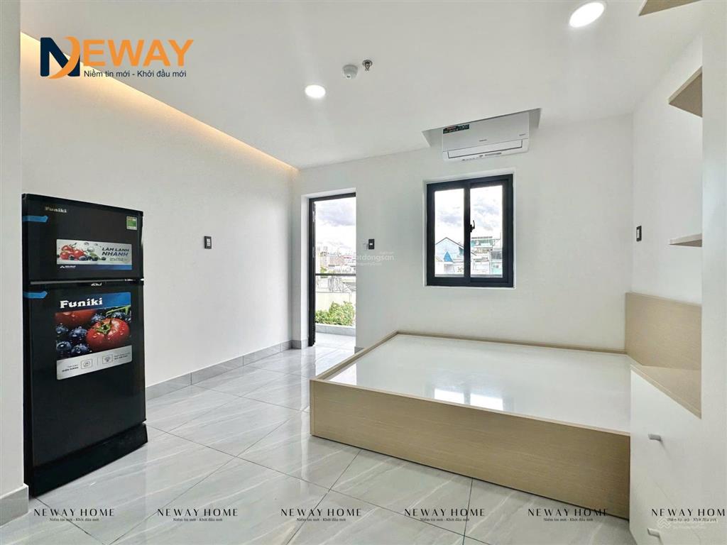 Studio mới 100%, ban công full nội thất, cho để xe điện, sạch sẽ, an ninh bảo vệ 24/7  thang máy