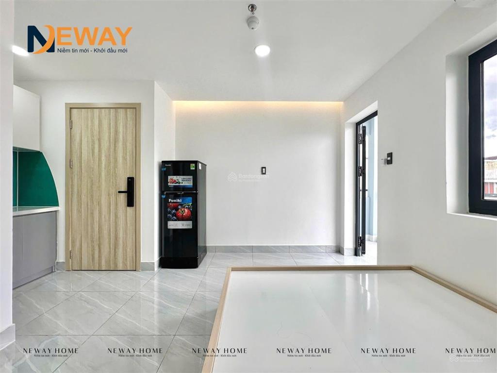 Studio mới 100%, ban công full nội thất, cho để xe điện, sạch sẽ, an ninh bảo vệ 24/7  thang máy