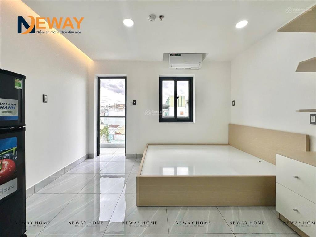 Studio mới 100%, ban công full nội thất, cho để xe điện, sạch sẽ, an ninh bảo vệ 24/7  thang máy