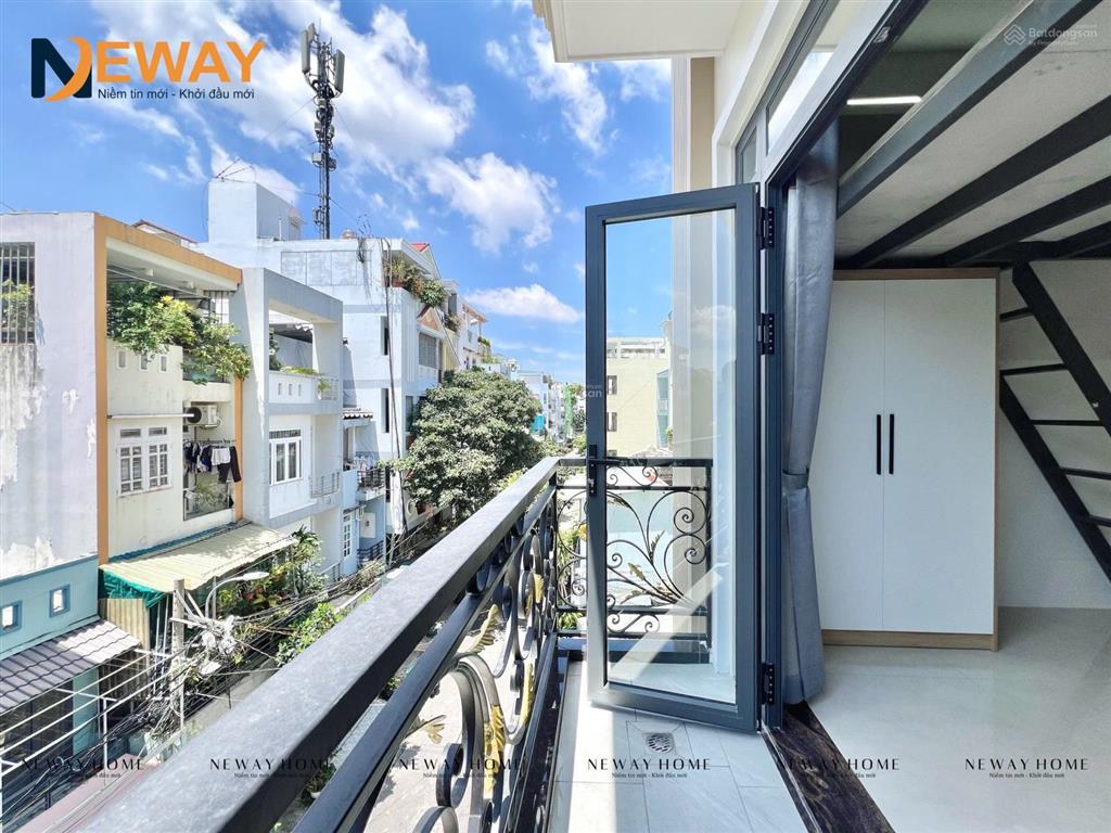 Duplex ban cong siêu rộng không giới hạn người ở, full nội thất xịn đét  nhà mới 100%, gần chợ