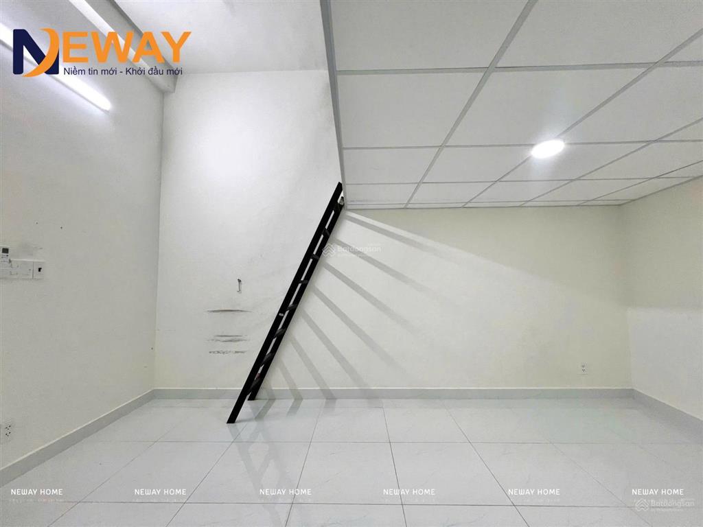 Phòng trọ có gác sẵn máy lạnh, giá rẻ giờ giấc tự do, có máy giặt chung, sạch sẽ, an ninh
