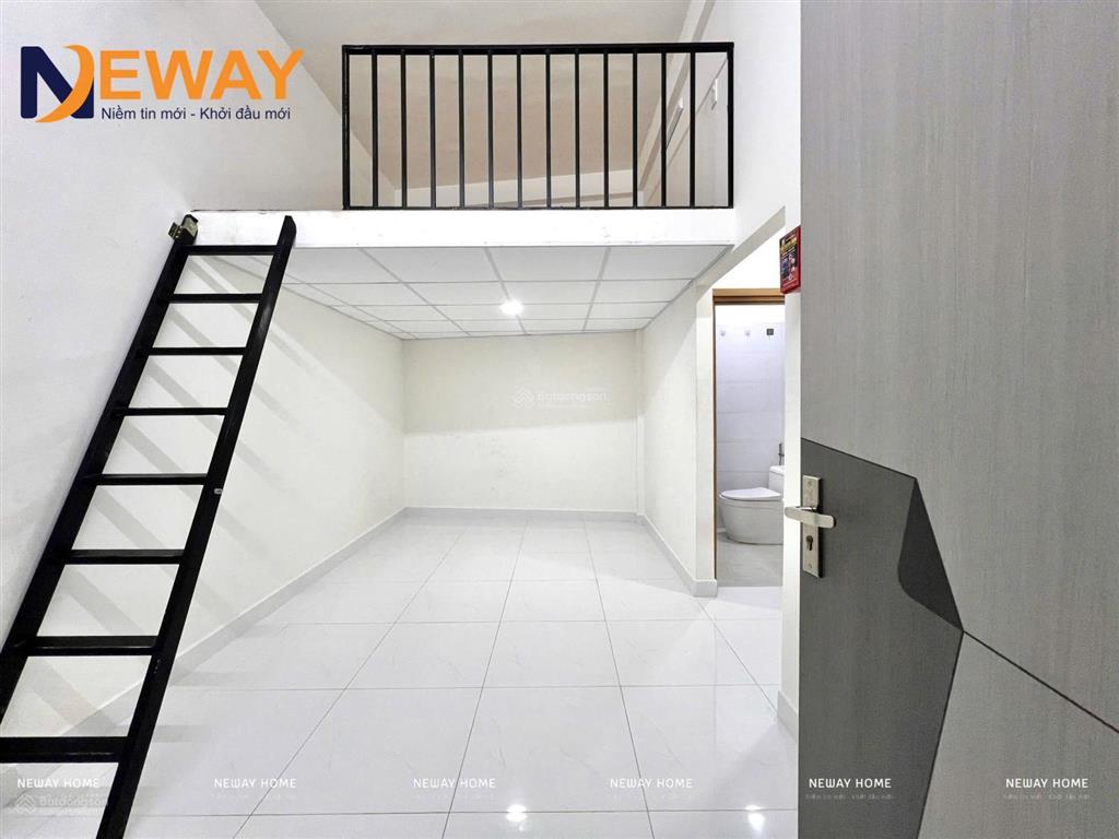 Phòng trọ có gác sẵn máy lạnh, giá rẻ giờ giấc tự do, có máy giặt chung, sạch sẽ, an ninh