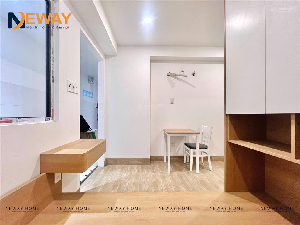 Studio full nội thất đang set up ngay công viên làng hoa  phù hợp ở 12 người, tone gỗ sang trọng
