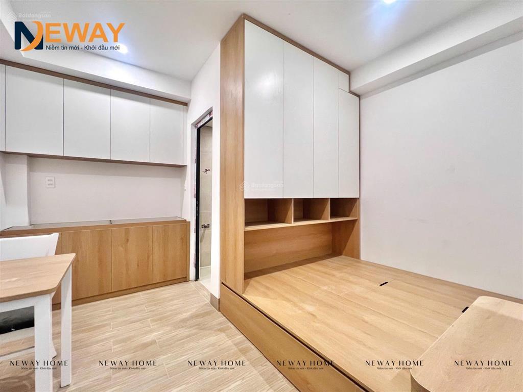 Studio full nội thất đang set up ngay công viên làng hoa  phù hợp ở 12 người, tone gỗ sang trọng