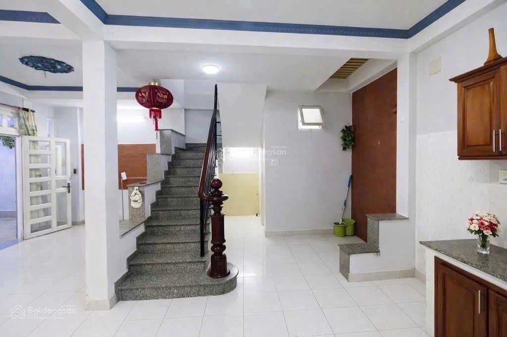Nhà riêng đường linh trung,diện tích 51m2 btct 3 tầng, giá chỉ 4,65 tỷ