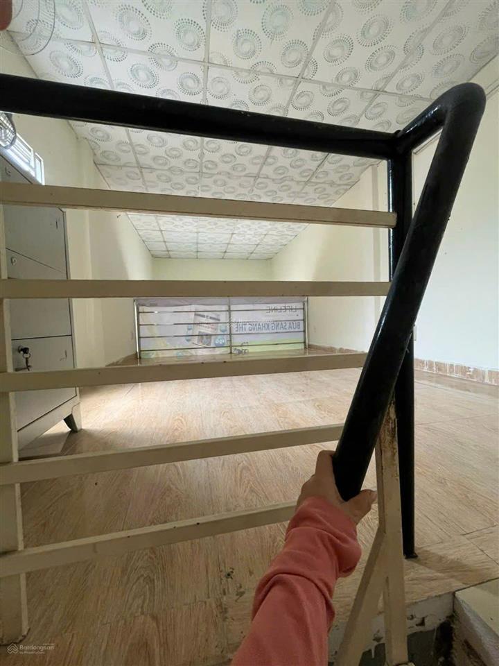 Bán nhà hẻm ô tô tránh sát cầu vượt linh xuân, thủ đức, diện tích 39m2, giá 3 tỷ