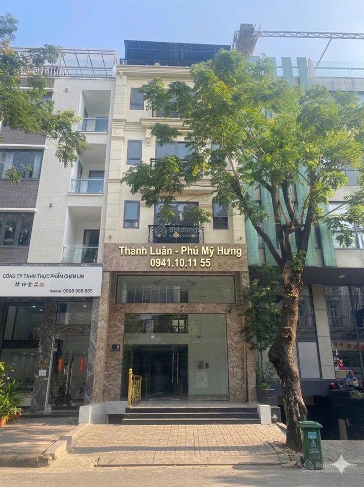 Cho thuê nhà phố phú mỹ hưng quận 7. dt 6x18m. trệt + 4 lầu. nội thất cơ bản  5 phòng. em luân