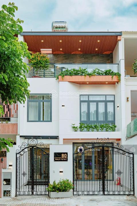 Cho thuê biệt thự liên kếsongđơn lậpnhà phốphú mỹ hưng. giá siêu tốt chỉ từ 38 triệu. em luân