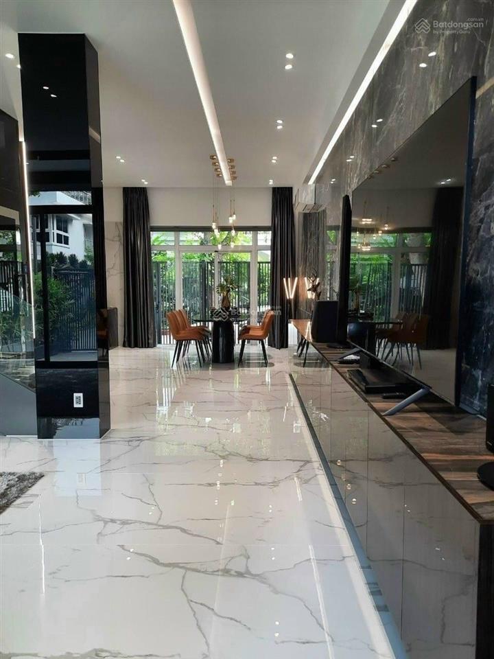 Biệt thự liền kề cầu ánh sao pmh  q7. nhà thiết kế 4pn  full nội thất cao cấp  hiện đại. em luân