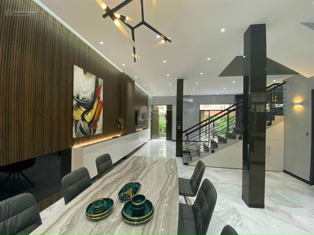 Biệt thự liền kề cầu ánh sao pmh  q7. nhà thiết kế 4pn  full nội thất cao cấp  hiện đại. em luân