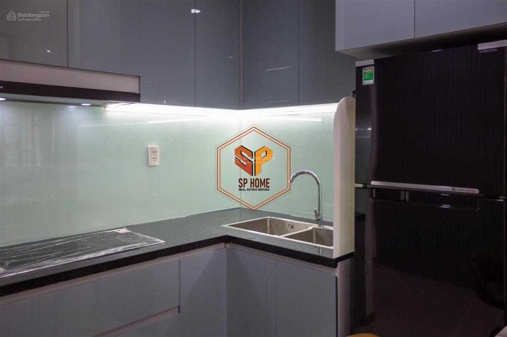 Bán căn offictecel đã có sổ hồng c/c sunrise city north,full nội thất mới. 0909 992 ***