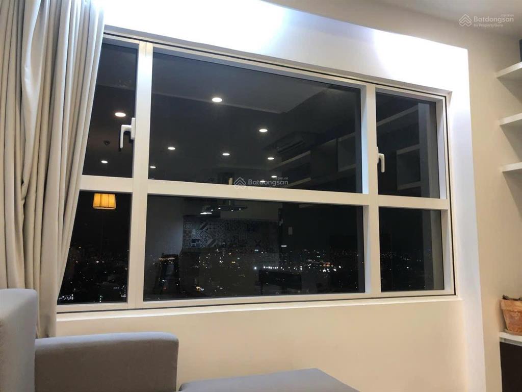 Chính chủ bán căn hộ 1 pn đầy đủ nội thất c/c sunrise city north lầu 27.  0909 992 ***
