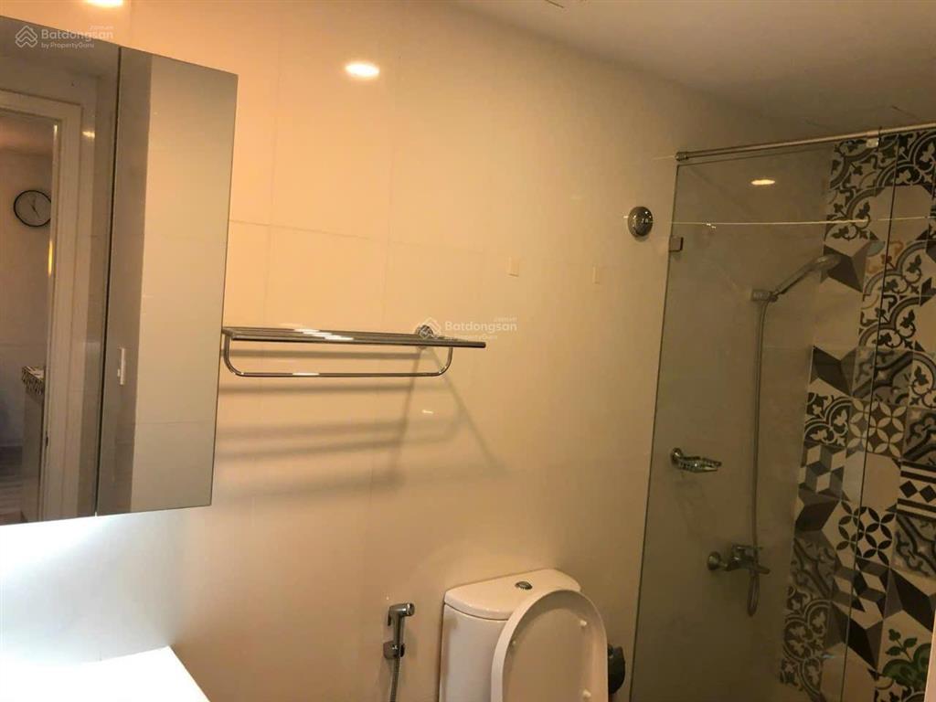 Chính chủ bán căn hộ 1 pn đầy đủ nội thất c/c sunrise city north lầu 27.  0909 992 ***