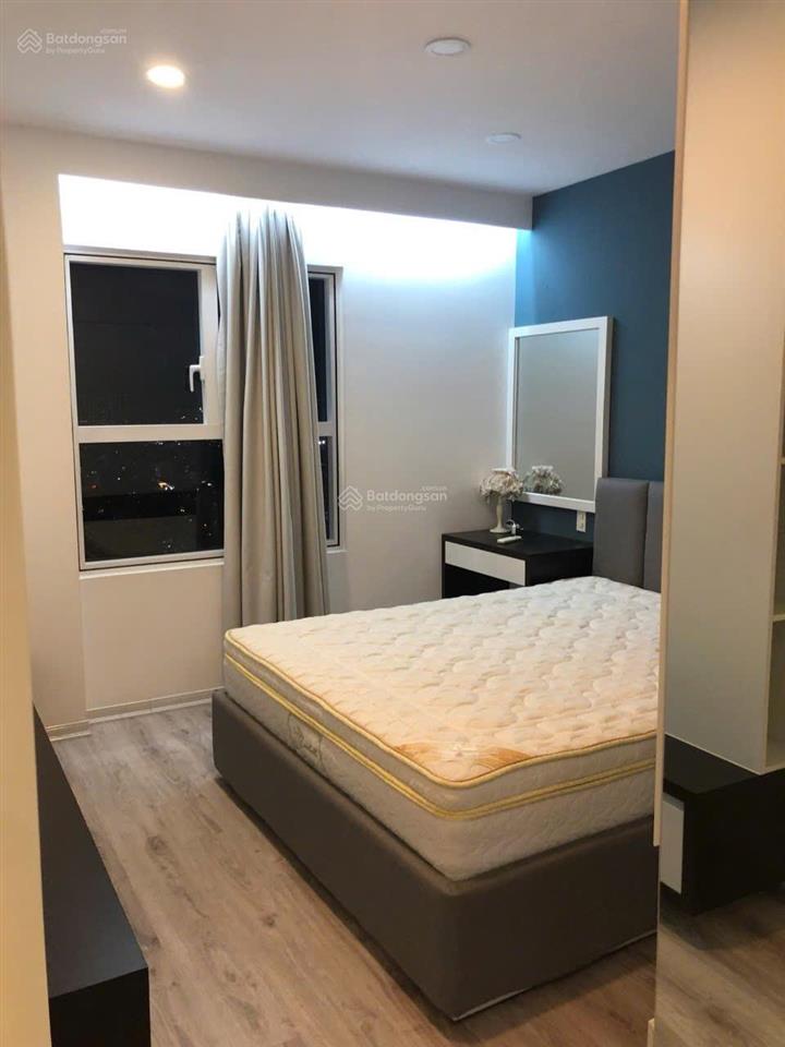 Chính chủ bán căn hộ 1 pn đầy đủ nội thất c/c sunrise city north lầu 27.  0909 992 ***