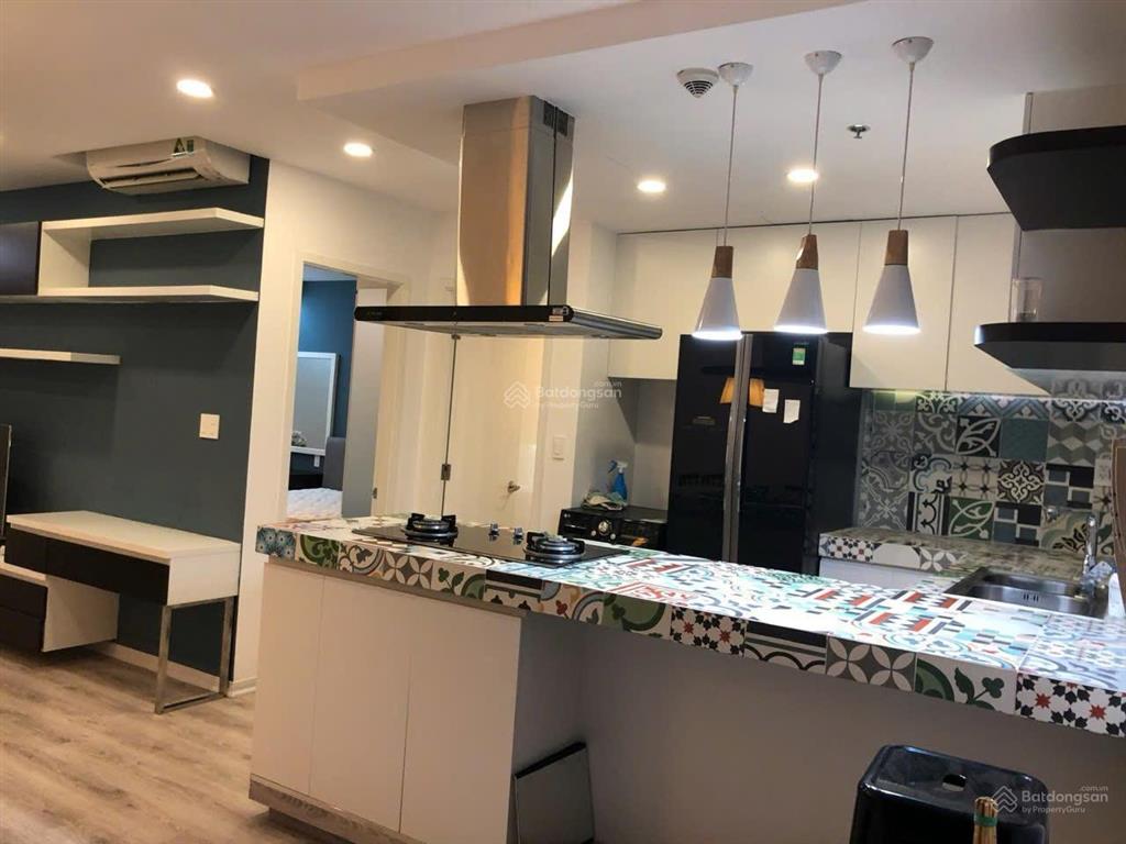Chính chủ bán căn hộ 1 pn đầy đủ nội thất c/c sunrise city north lầu 27.  0909 992 ***