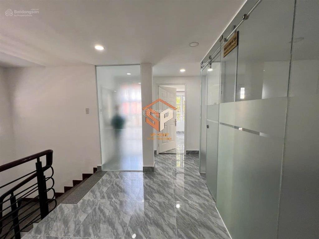 Cho thuê nhà nguyên căn đường số 47 phường tân hưng, tiện vừa ở vừa làm vp công ty.  0909 992 ***
