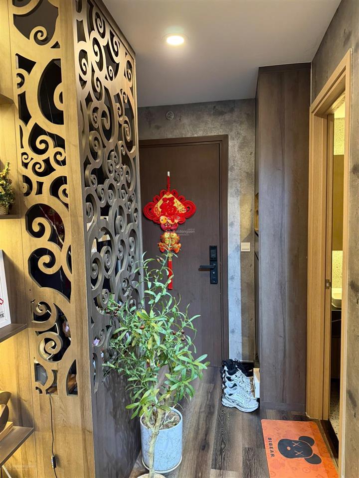 Bán căn officetell chung cư sunrise city view 33 nguyễn hữu thọ, nội thất như hình.  0909 992 ***