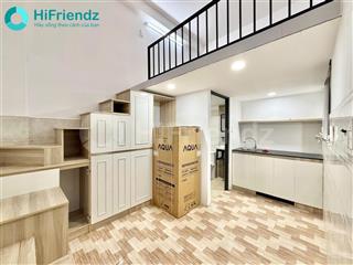 Cho thuê phòng duplex nội thất cơ bản  thang máy , hầm xe , bảo vệ  sát cầu nguyễn văn cừ quận 5