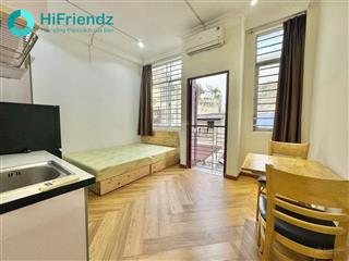 Cho thuê phòng studio bancong full nt  bancong  free xe sát cầu nguyễn tri phương