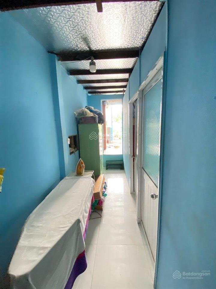 Bán đất tặng nhà , 100m ra mặt tiền huỳnh tấn phát