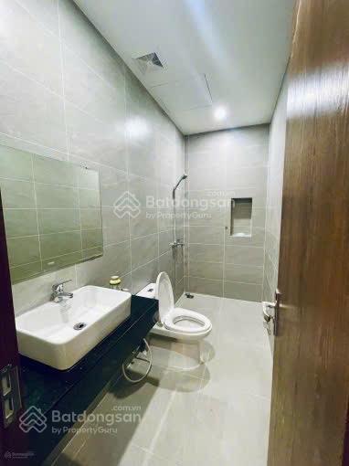 Bán toà nhà 3 tầng 1 tum mt lê quảng chí trục kinh doanh sầm uất  có tl