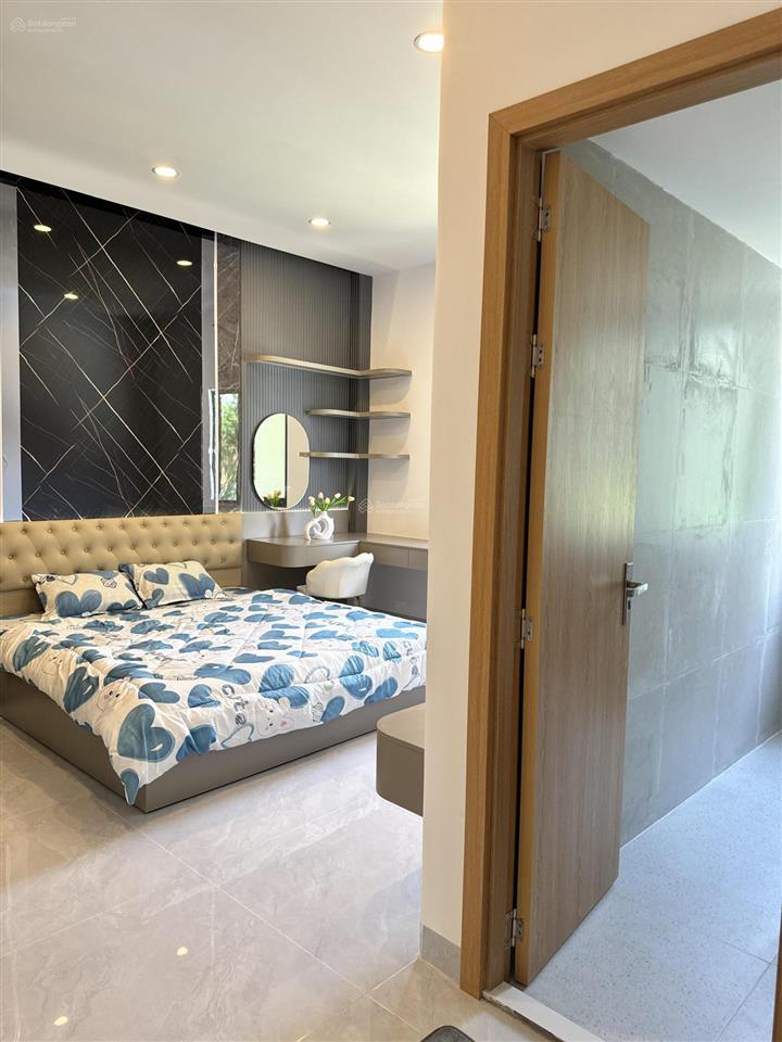 Bán nhà 3 tầng mới đẹp mặt tiền nguyễn sắc kim, đường 7m5, vị trí vip