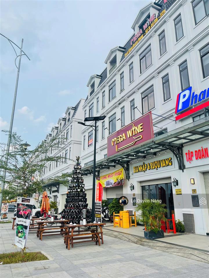 Chính chủ cần bán gấp shophouse mặt tiền song hành lakeview city. giá 26,98 tỷ còn thương lượng.