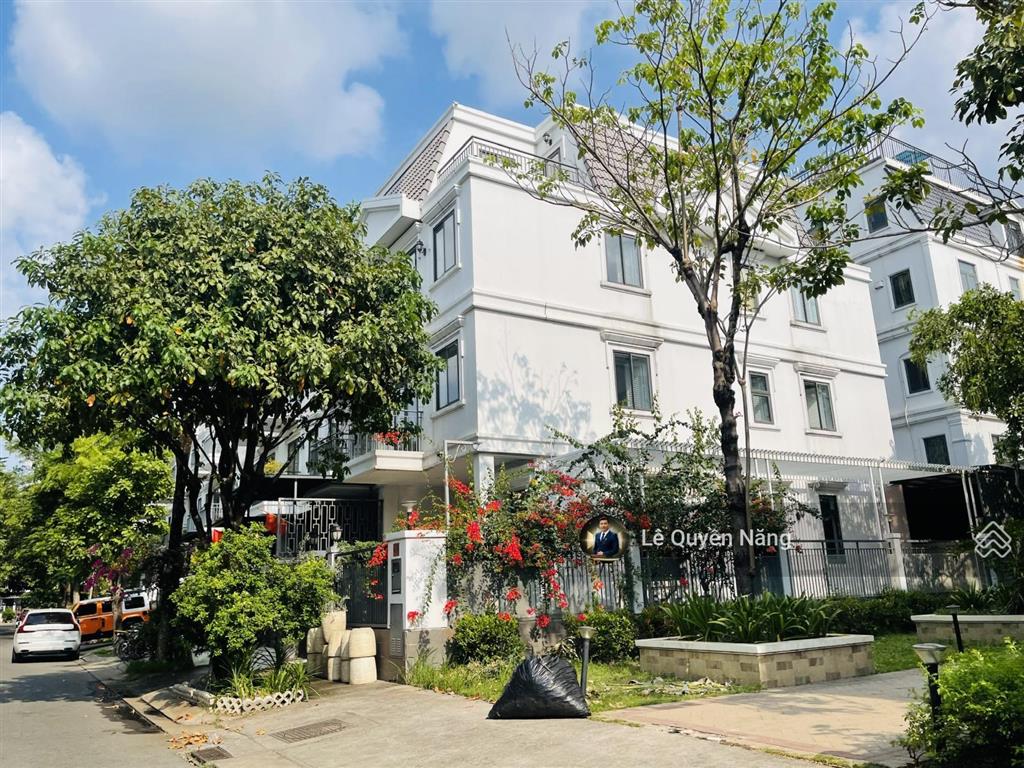 Chính chủ gửi bán gấp nhà phố 7m ngang tại lakeview city. gần công viên, hồ bơi.  0911 738 ***